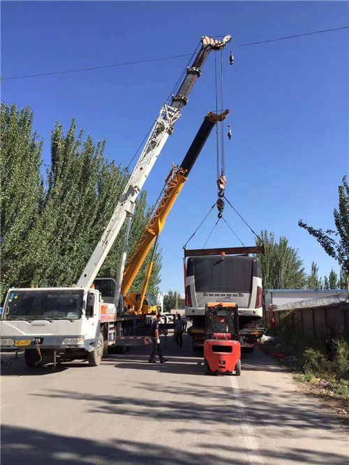 沿河港口集装箱搬运案例